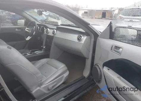 2008 Ford Mustang V6 Premium from USA, damaged, VIN 1ZVHT80N485133179